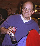 Da ist schon einer! (Ethan Phillips)